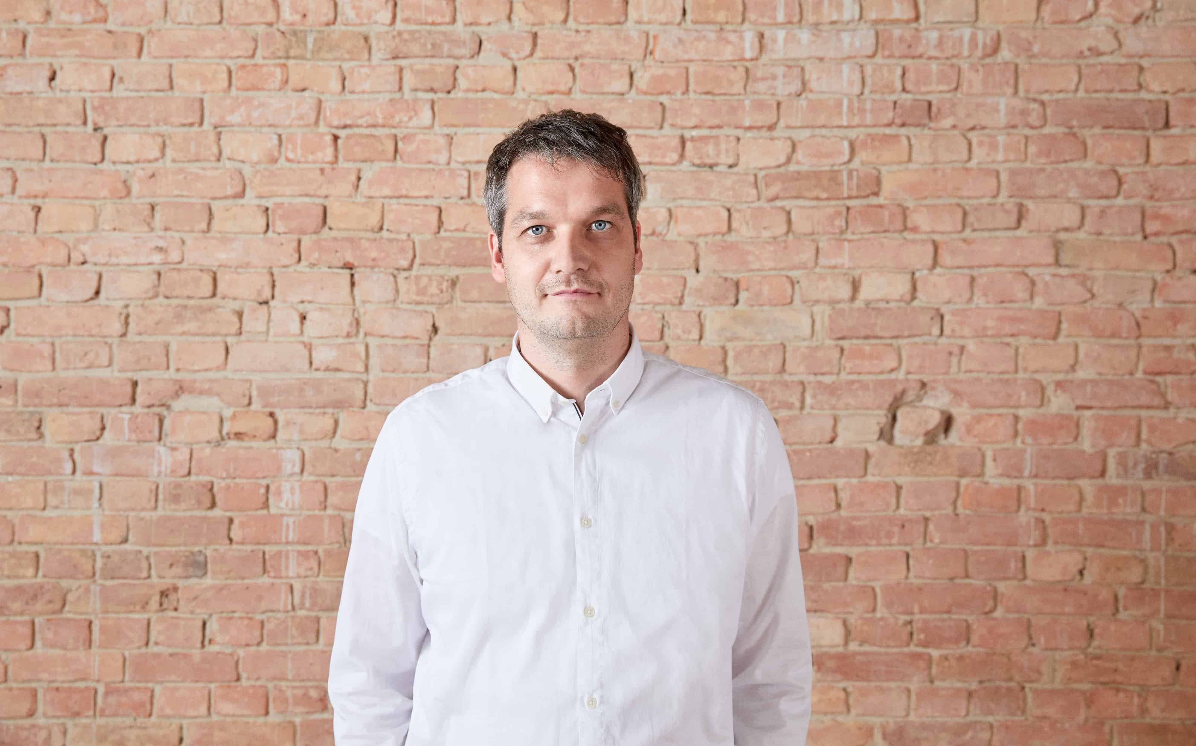 Portrait Foto Dr.-Ing. Alexander Albrecht